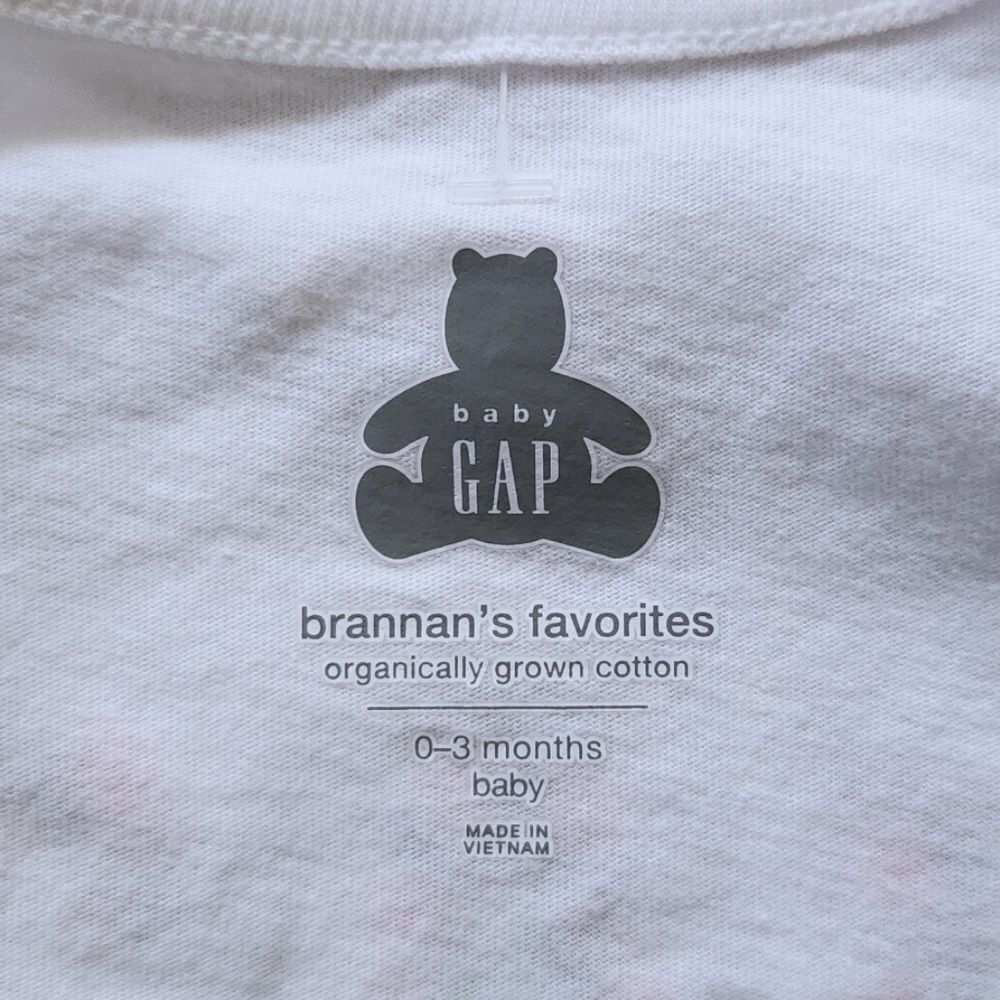 Baby Gap Girls Embroidered Logo Bodysuit 100% Organic Cotton Newborn - 3 Months - Picture 2 of 10